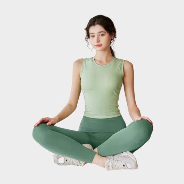 Mint green yoga outfit made with soft-stretch fabric ideal for mindful training